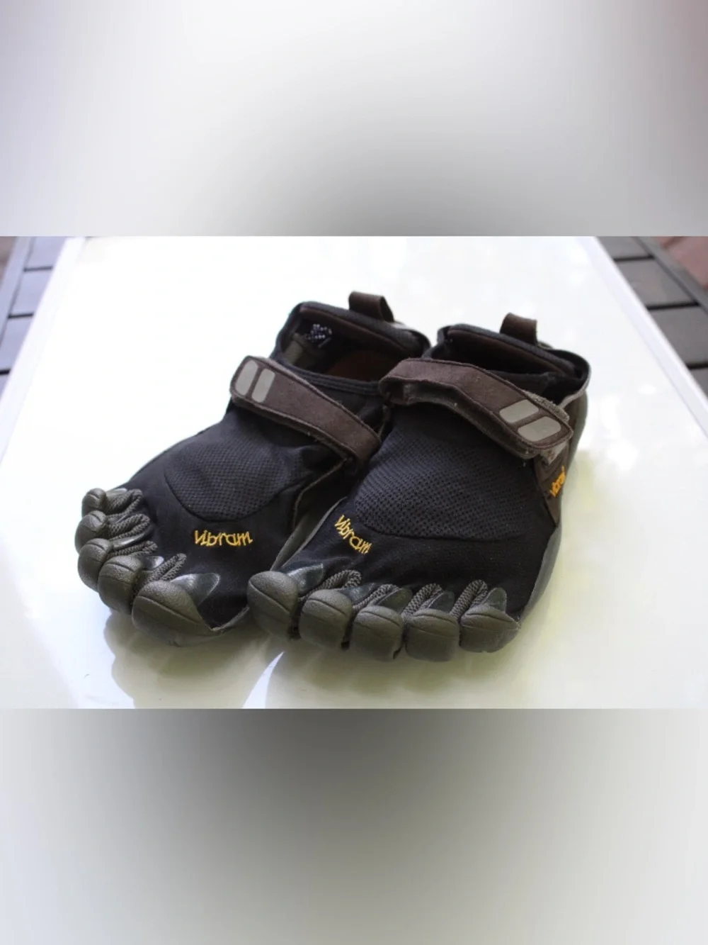 Vibram five fingers men’s shoes